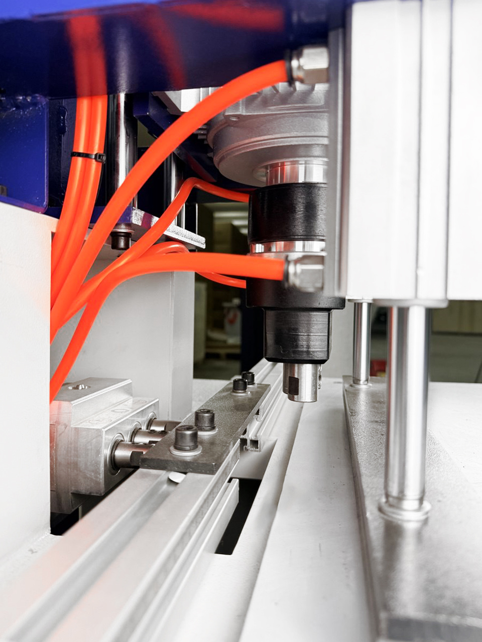 Сверлильно-присадочный станок DELTAMACHINERY DM-8N под петли и эксцентрики фото 7