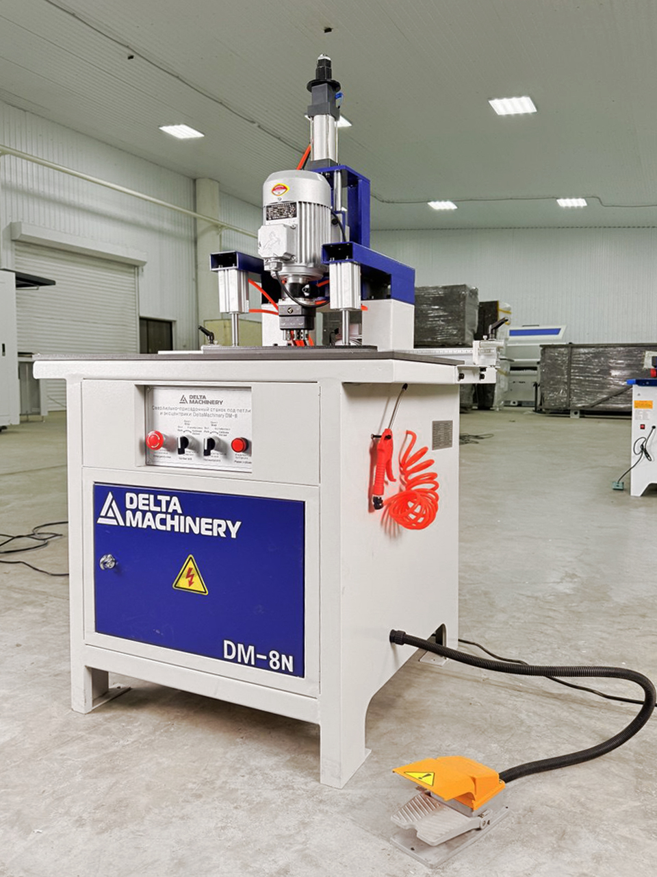 Сверлильно-присадочный станок DELTAMACHINERY DM-8N под петли и эксцентрики фото 2